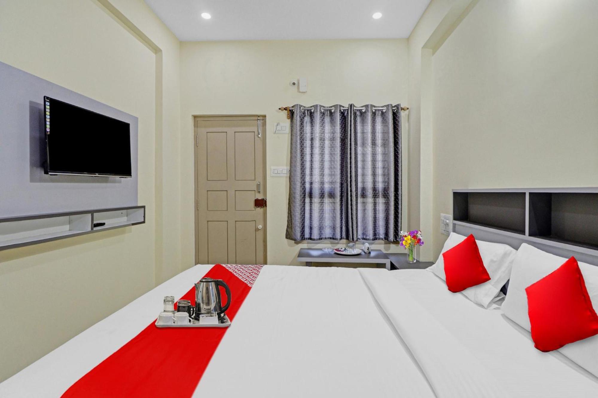 Hotel O I Care With Greenery Comforts Tumkur エクステリア 写真