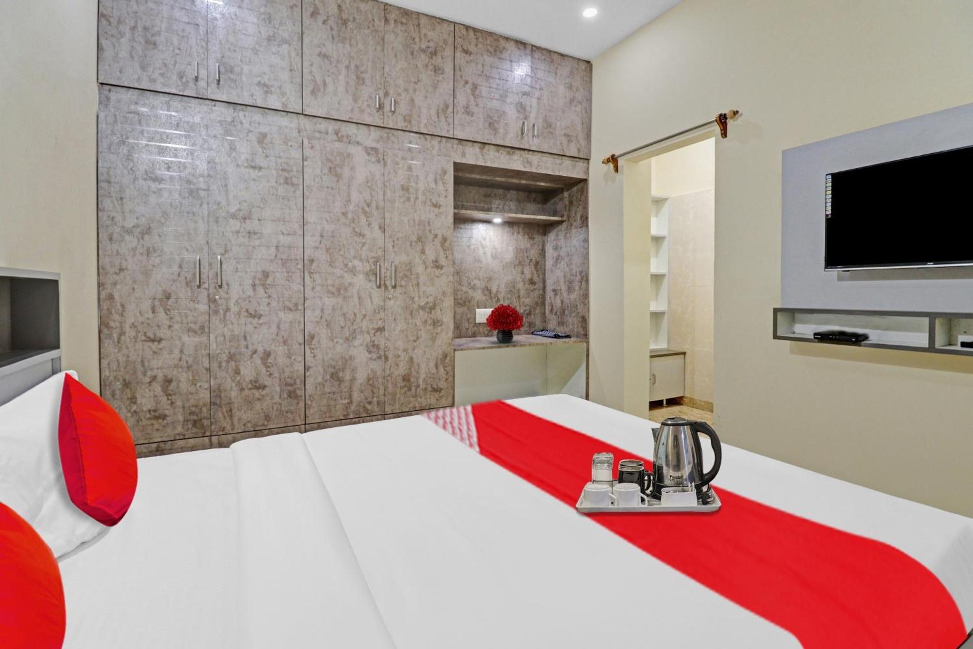 Hotel O I Care With Greenery Comforts Tumkur エクステリア 写真