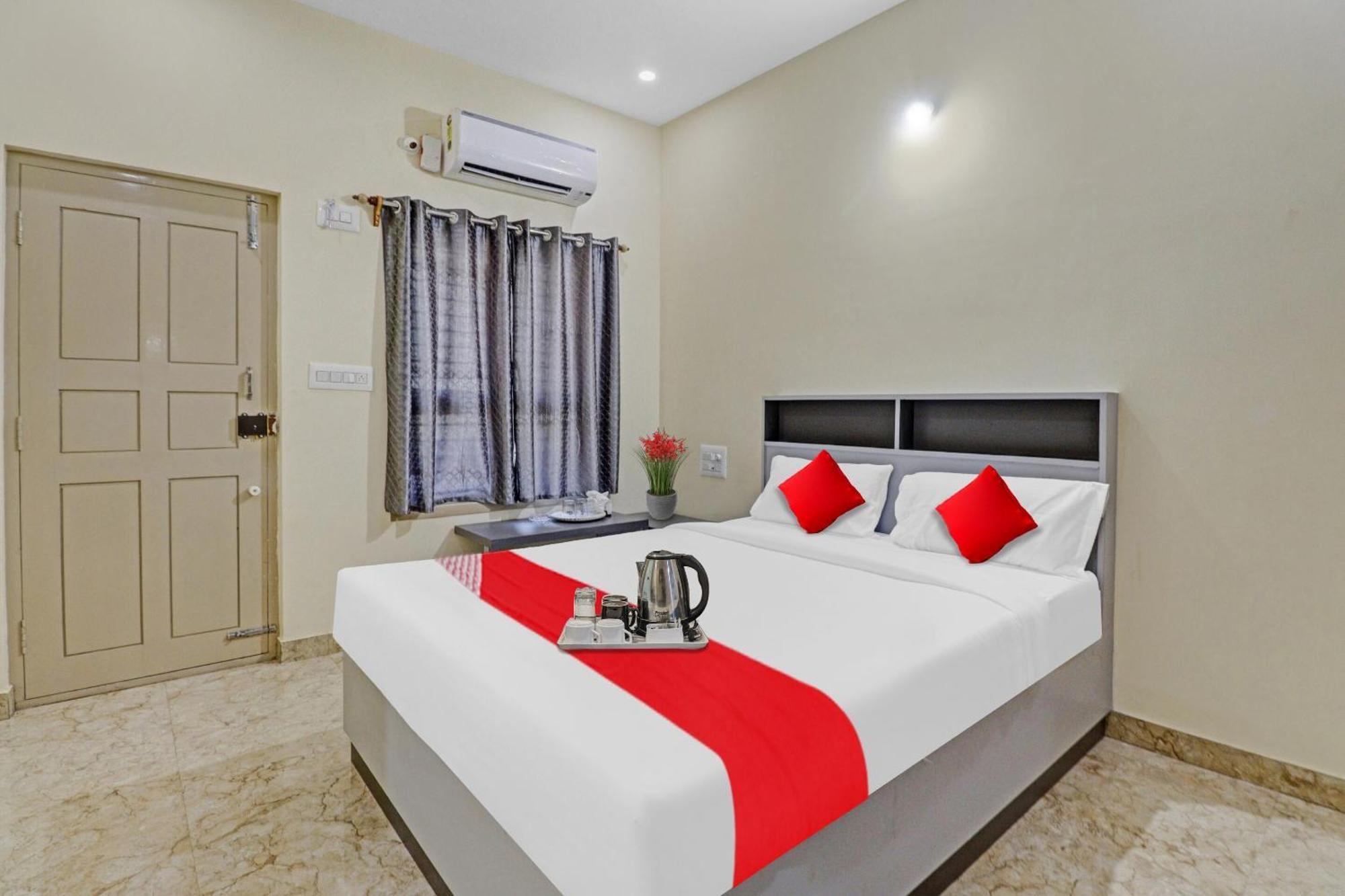 Hotel O I Care With Greenery Comforts Tumkur エクステリア 写真